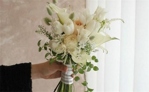 2026年08月18日结婚黄历查询