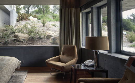 2027年10月1日乔迁指南：适宜与忌讳一览，助你轻松搬家！