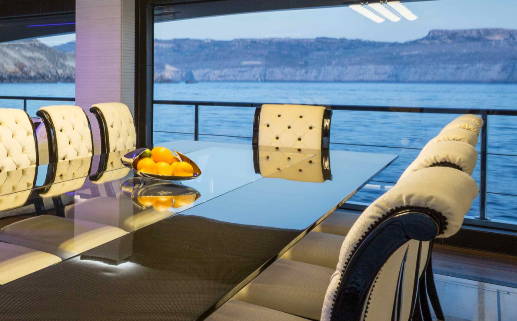 2028年01月03日乔迁黄历查询