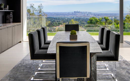 2028年01月08日乔迁黄历查询