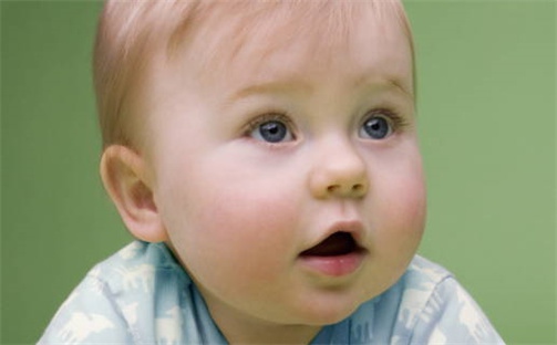 梁姓2026/07/03出生女宝宝起名全攻略：名字推荐与禁忌字分析