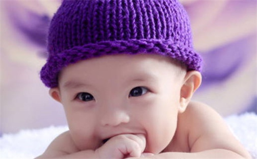 周姓女孩子取名