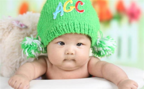 梁姓2026年07月10日出生的女孩子取什么名字好？八字五行取名分析